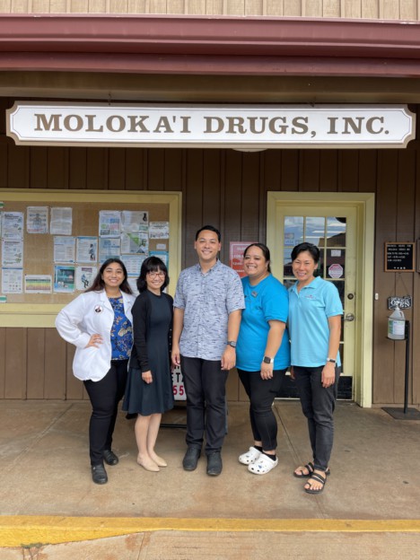 New UH-Hilo Pharmacy Dean Visits Molokai