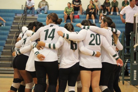 Girls Volleyball Reaches Semi-Finals